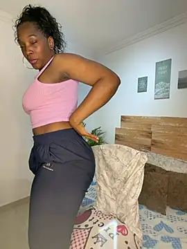 Nahomy gree online show from 04-18-26, 01:19