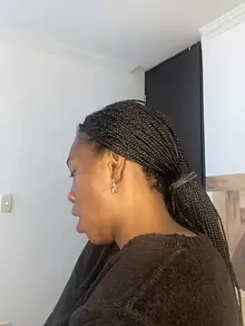 Nahomy gree online show from 03-25-26, 07:13