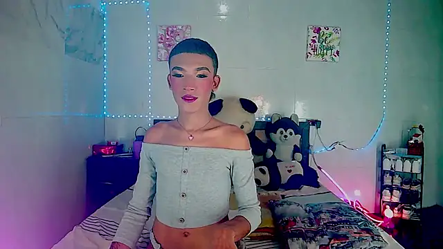 Snapshot of KimberlyXtreme chatting on 10-19-25, 06:10 KimberlyXtreme online show from 10-19-25, 06:10