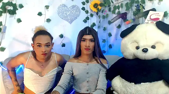 Snapshot of KimberlyXtreme chatting on 03-16-25, 04:52 KimberlyXtreme online show from 03-16-25, 04:52