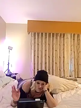 KITTYBOOBOOFUXX online show from 11-18-25, 09:40