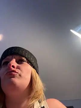 KITTYBOOBOOFUXX online show from 04-08-26, 04:36