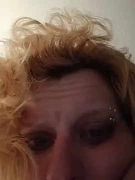 KITTYBOOBOOFUXX online show from 04-22-26, 10:11