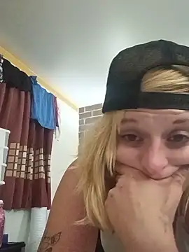 KITTYBOOBOOFUXX online show from 07-20-26, 07:05