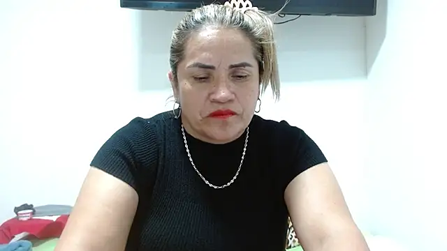 Milena Foox online show from 05-30-26, 04:30