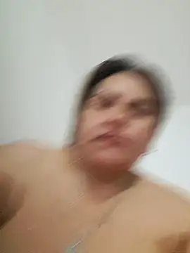 Milena Foox online show from 11-13-25, 04:11