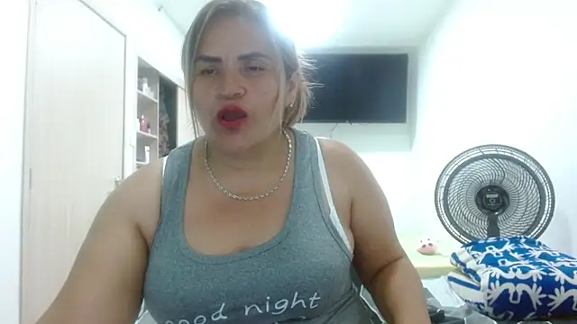 Milena Foox online show from 03-04-26, 04:20