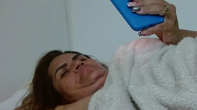 Milena Foox online show from 11-08-25, 06:55