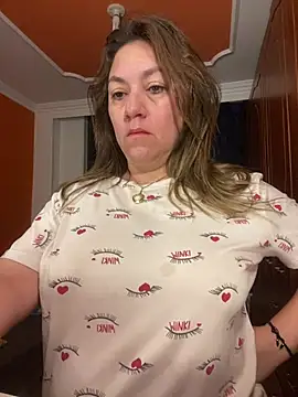 Luna-nevada online show from 04-08-26, 10:39