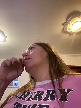 Luna-nevada online show from 02-05-26, 02:51