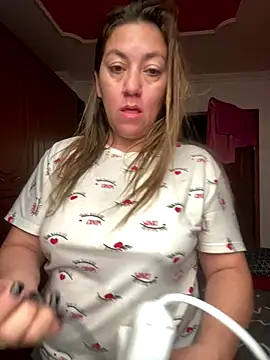 Luna-nevada online show from 11-14-25, 03:37