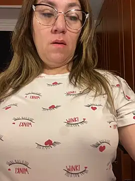 Luna-nevada online show from 03-28-26, 09:43