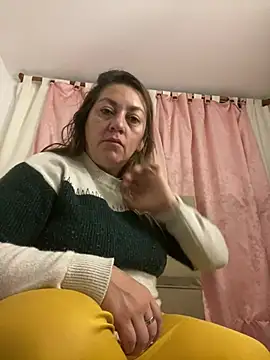 Snapshot of Luna-nevada chatting on 06-18-26, 10:20 Luna-nevada online show from 06-18-26, 10:20
