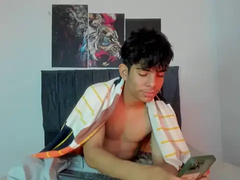 JesusA 94 online show from 04-12-26, 10:57