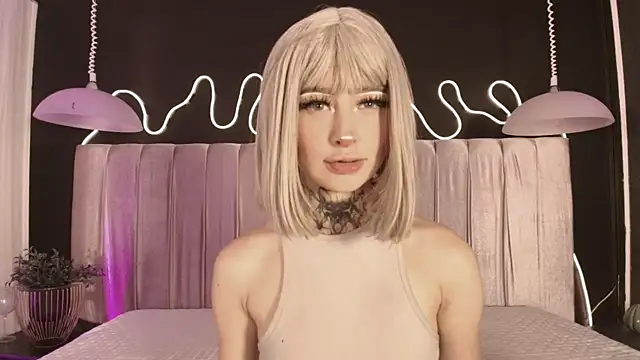 Zhally Dee online show from 02-17-26, 07:33