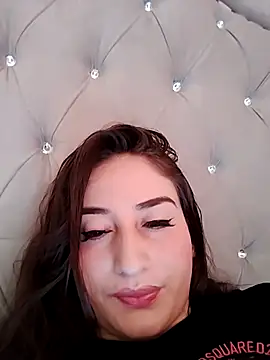 Snapshot of KARINA_FLOWER_ chatting on 10-15-25, 07:11 KARINA FLOWER online show from 10-15-25, 07:11