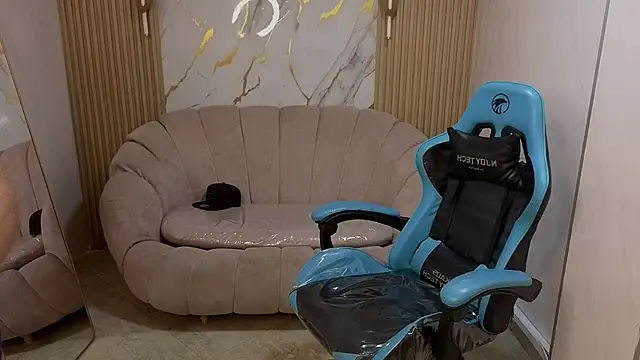  wendy b online show from 10-31-25, 03:03