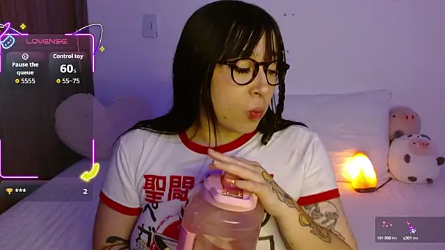 Snapshot of Oliviargf chatting on 10-03-25, 12:25 Oliviargf online show from 10-03-25, 12:25