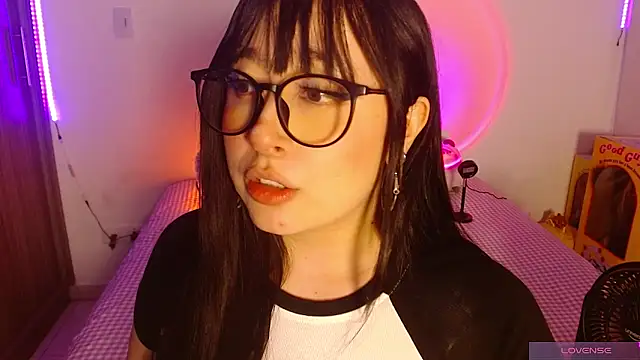 Oliviargf online show from 05-24-26, 02:00