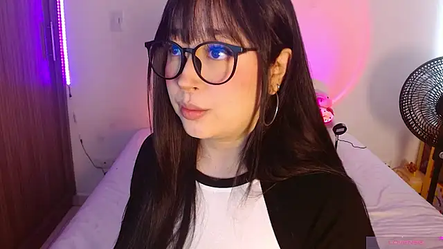 Oliviargf online show from 06-04-26, 01:16