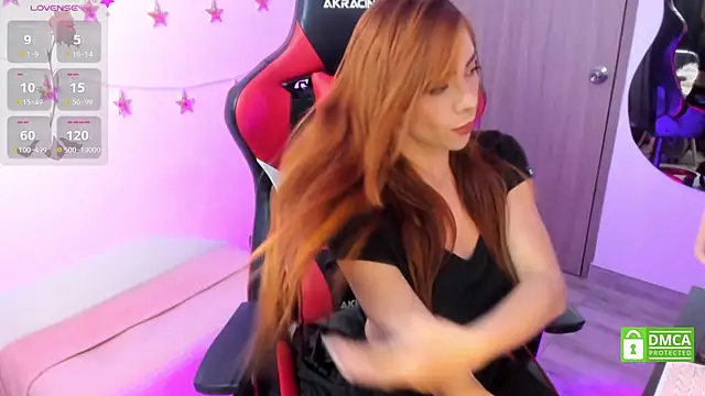 LindaSilverstone online show from 11-17-25, 01:53