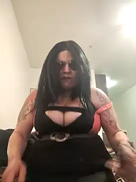 deedeelove82 online show from 03-18-25, 11:22