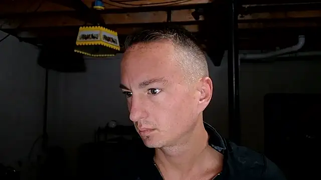TheDaddy005 online show from 12-20-25, 01:47