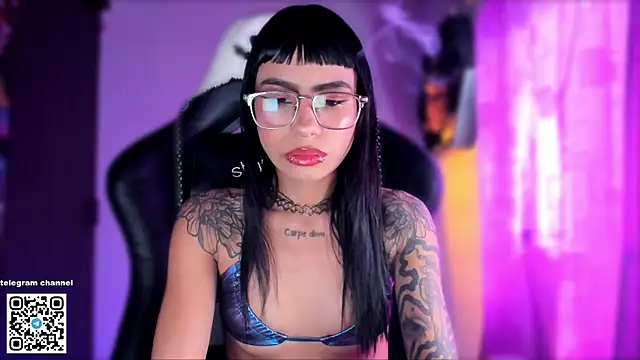 sofiafenty online show from 01-14-26, 04:43