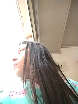 esmeralda jadees online show from 11-21-25, 08:08