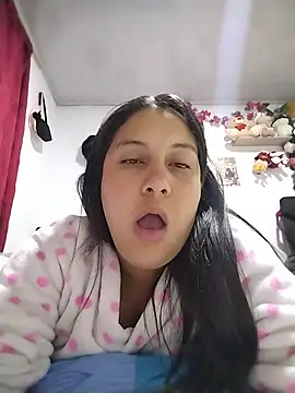 Snapshot of esmeralda_jadees chatting on 06-17-26, 11:31 esmeralda jadees online show from 06-17-26, 11:31