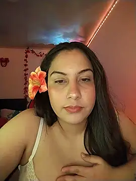 Snapshot of esmeralda_jadees chatting on 05-14-26, 01:24 esmeralda jadees online show from 05-14-26, 01:24