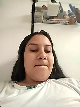 Snapshot of esmeralda_jadees chatting on 04-22-26, 07:42 esmeralda jadees online show from 04-22-26, 07:42