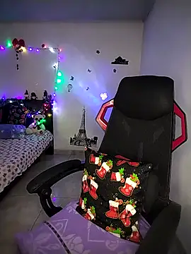 esmeralda jadees online show from 12-22-25, 09:15