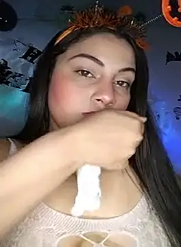 esmeralda jadees online show from 10-09-25, 07:14