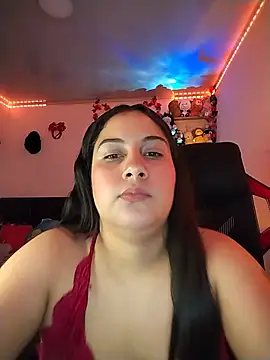 Snapshot of esmeralda_jadees chatting on 05-23-26, 01:26 esmeralda jadees online show from 05-23-26, 01:26