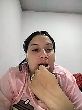 Snapshot of esmeralda_jadees chatting on 07-29-26, 07:46 esmeralda jadees online show from 07-29-26, 07:46