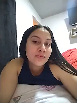 Snapshot of esmeralda_jadees chatting on 05-24-26, 02:17 esmeralda jadees online show from 05-24-26, 02:17
