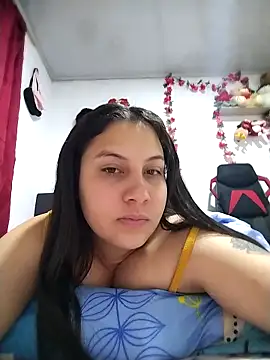 esmeralda jadees online show from 04-12-26, 12:52