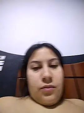 Snapshot of esmeralda_jadees chatting on 05-05-26, 01:47 esmeralda jadees online show from 05-05-26, 01:47
