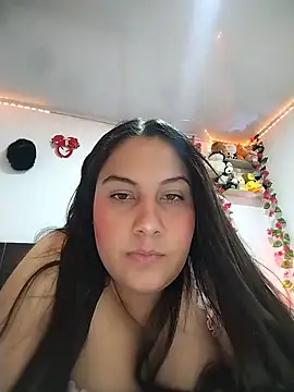 Snapshot of esmeralda_jadees chatting on 05-16-26, 02:10 esmeralda jadees online show from 05-16-26, 02:10