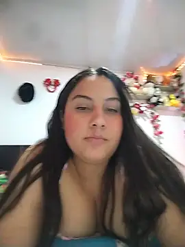 Snapshot of esmeralda_jadees chatting on 05-16-26, 01:48 esmeralda jadees online show from 05-16-26, 01:48