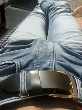 Snapshot of Villagecouple143 chatting on 03-06-25, 04:07 Villagecouple143 online show from 03-06-25, 04:07