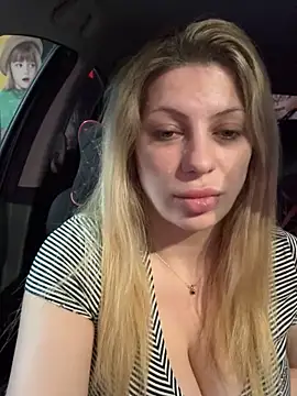 Snapshot of Alicedream5 chatting on 03-18-25, 07:22 Alicedream5 online show from 03-18-25, 07:22