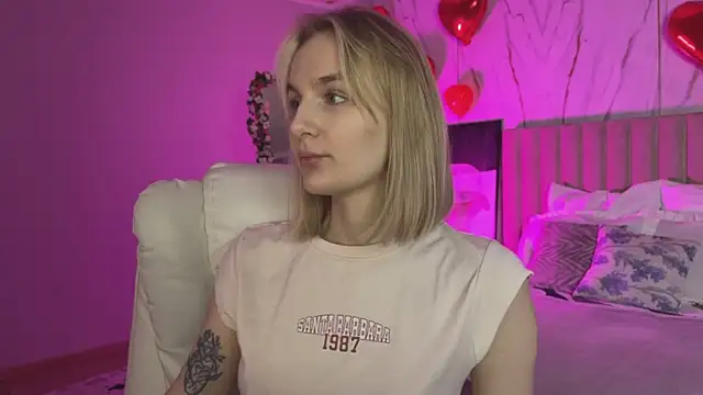  Vikky Moon  online show from 03-09-26, 12:58