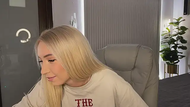 OhMyEmma online show from 02-09-26, 01:14