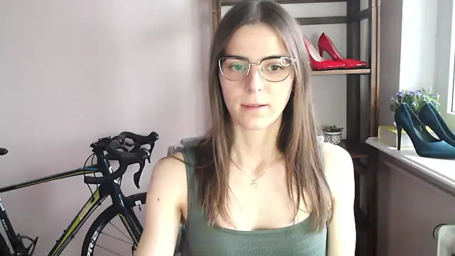 love megi online show from 02-13-26, 02:28