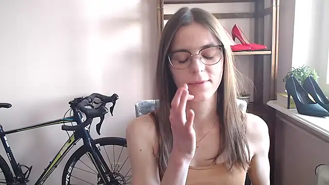 love megi online show from 02-26-26, 02:28