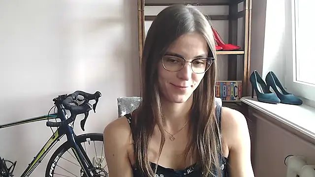 Snapshot of love_megi chatting on 05-19-26, 01:29 love megi online show from 05-19-26, 01:29