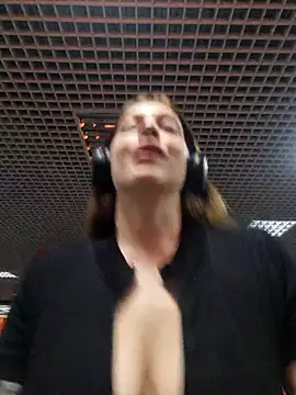 Bella Gloria online show from 09-16-25, 05:25