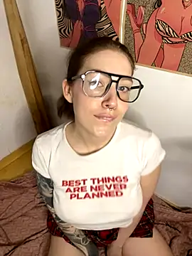 Bella Gloria online show from 11-05-25, 07:11